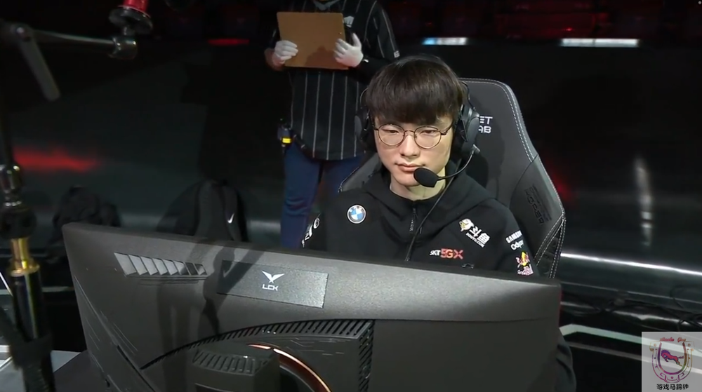 开云体育登录-RNG鏖战DFM，Faker开启传奇时刻峡谷大战半决赛，技惊四座的简单介绍