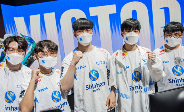 开云体育官方网站-TES鏖战DRX，Ming团战一打五强强对话成都决赛之夜，留下经典瞬间的简单介绍