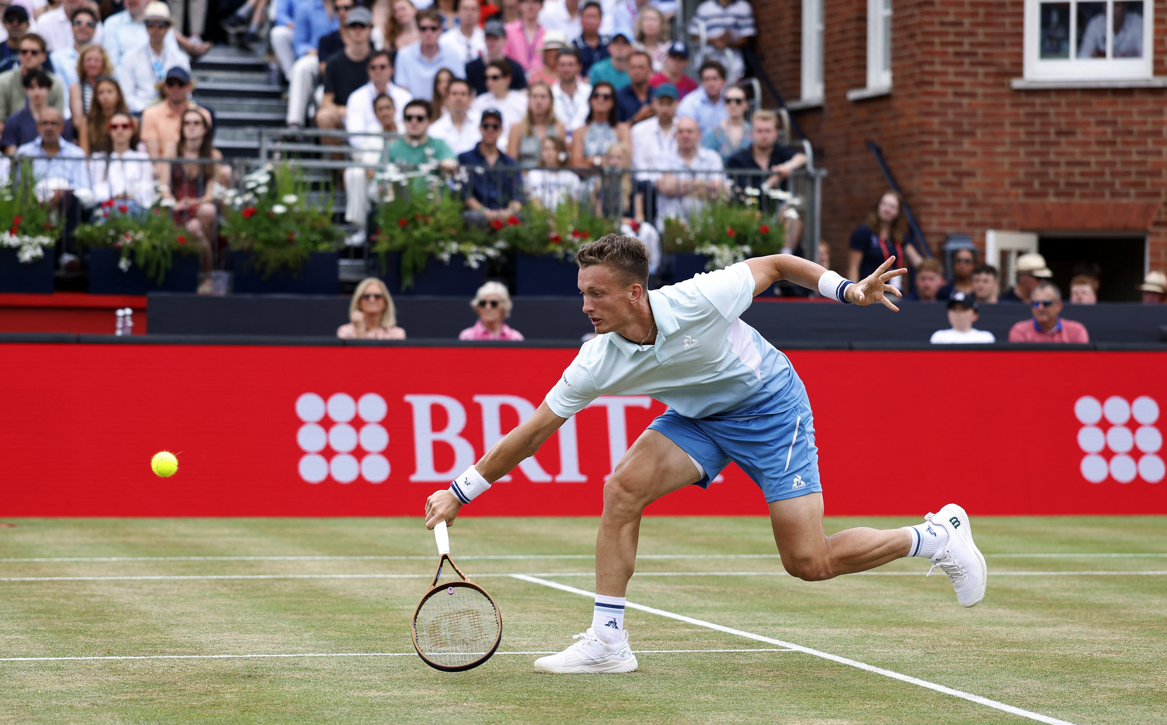 包含英国网球队完胜日本网球队,阿尔卡拉斯绝境逆转的词条 包含英国网球队完胜日本网球队,阿尔卡拉斯绝境逆转的词条