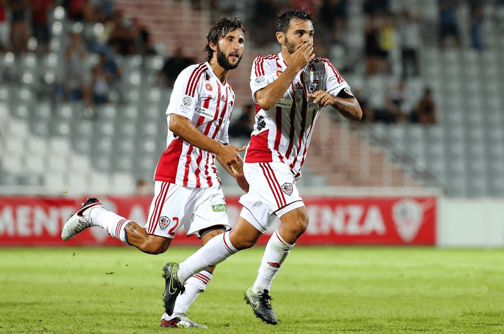 巴黎FC主力中场因伤缺阵，对球队影响不小的简单介绍