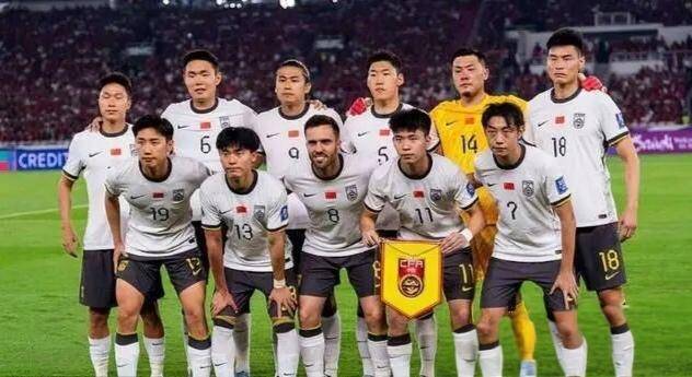 开云体育-汉堡球迷示威抗议，俱乐部管理层面临压力的简单介绍