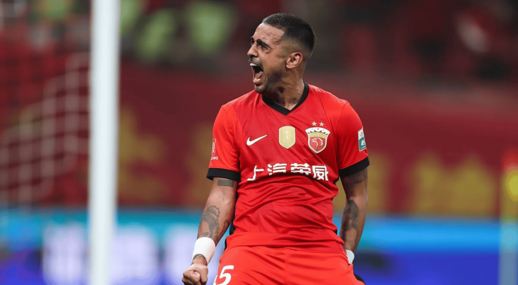 里昂青训球员崭露头角，成为球队新希望的简单介绍