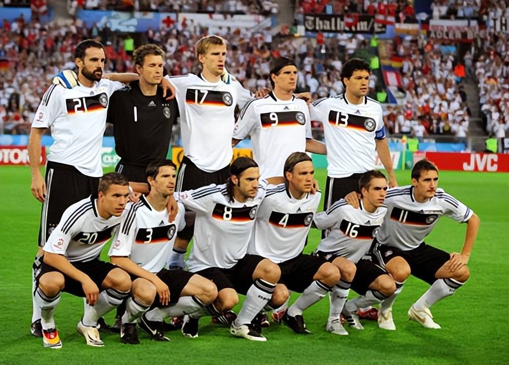 波兰国家队备战英国,力争在客场取胜 波兰国家队备战英国,力争在客场取胜