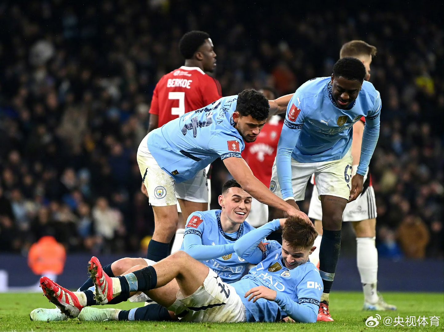 曼城首度进军欧洲冠军联赛半决赛的简单介绍