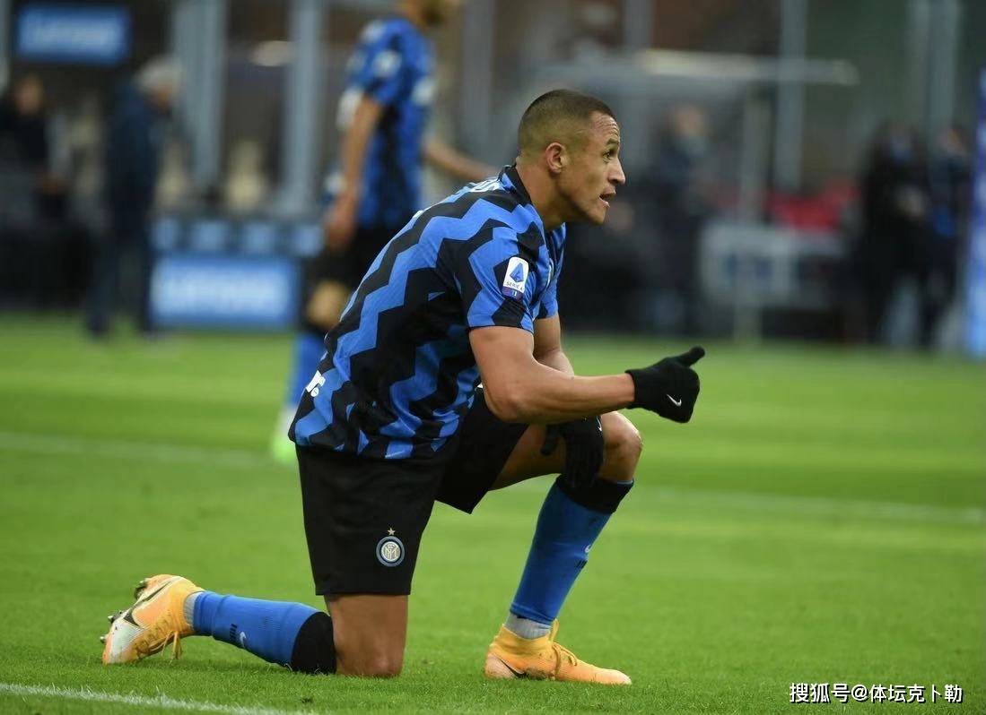 开云足球直播-莱斯特城逆转胜利，士气大增