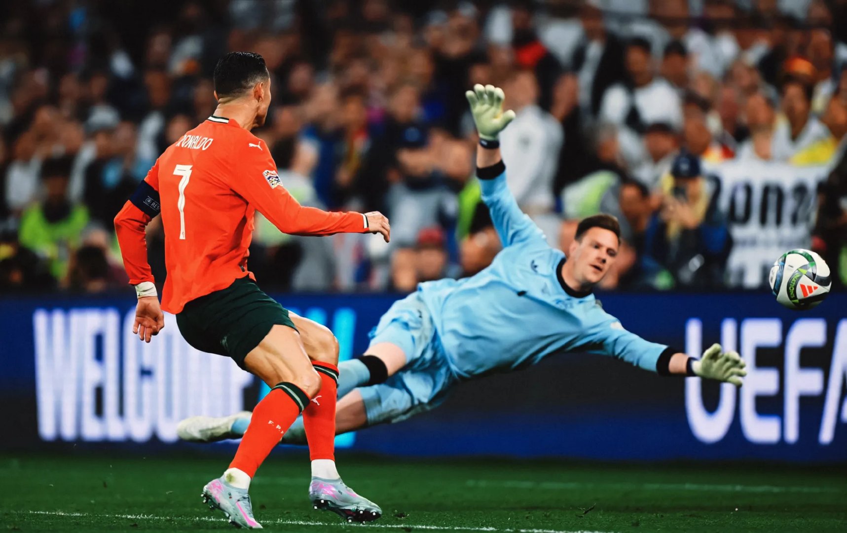 葡萄牙战胜比利时，晋级欧洲杯半决赛