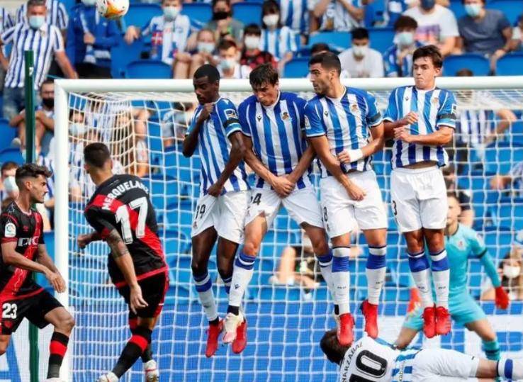 西班牙人客场大获全胜 西班牙人客场大获全胜