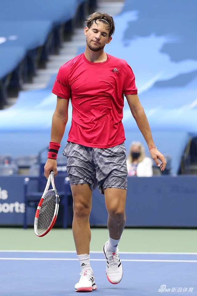 包含年终总决赛横扫美网，蒂姆统治全场的词条